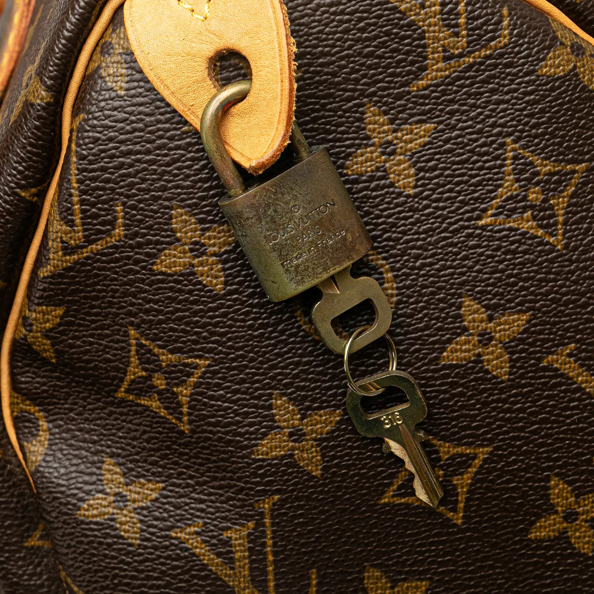 Louis Vuitton Speedy 30 Monogram Canvas