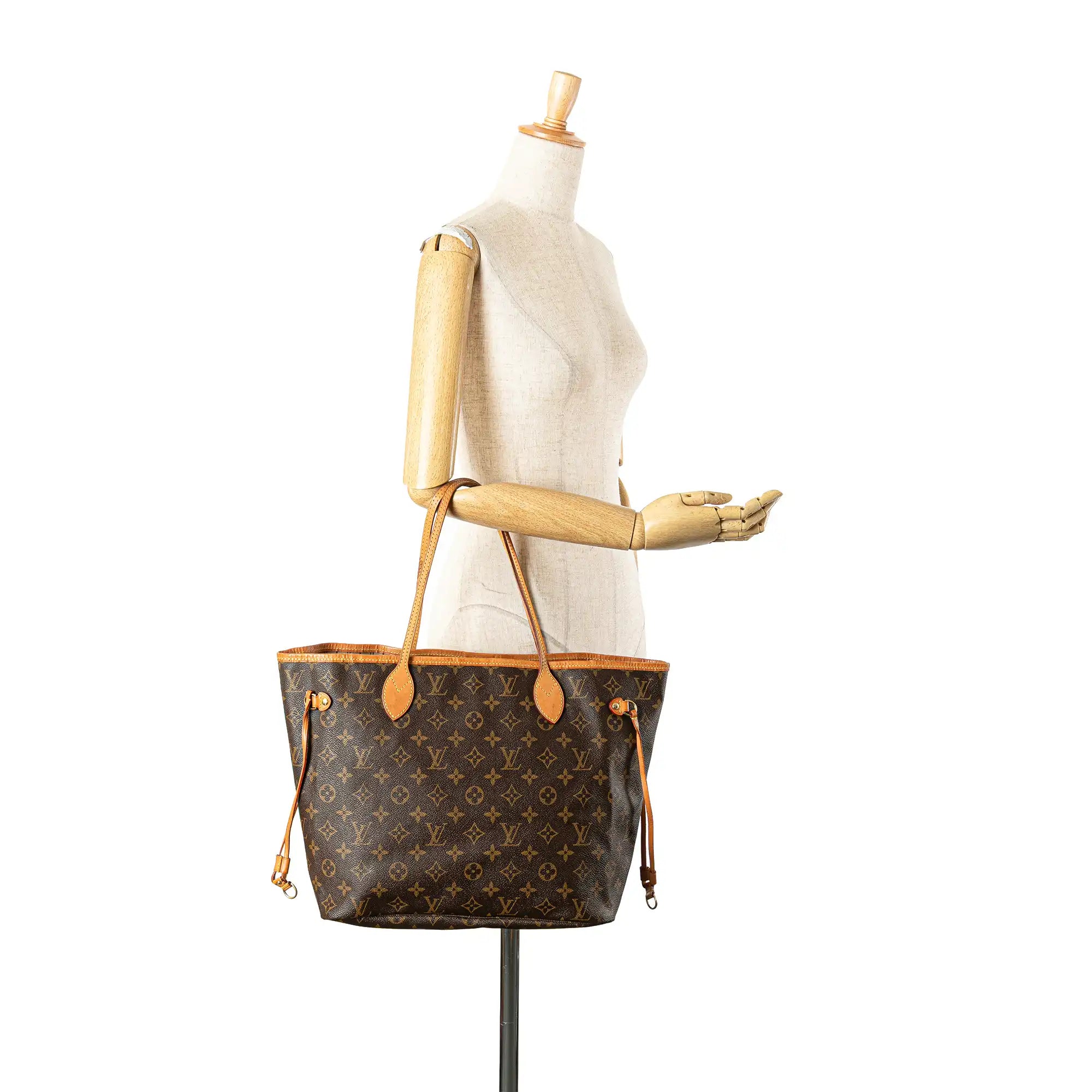 Louis Vuitton Neverfull MM Monogram Canvas