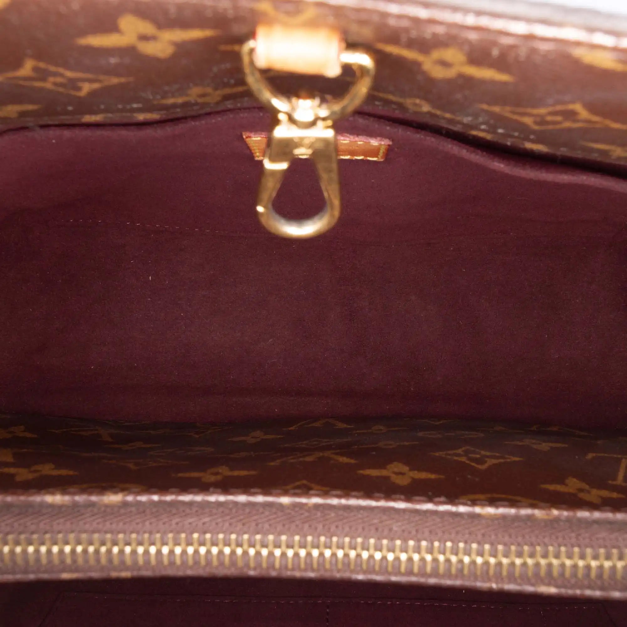 Louis Vuitton Montaigne MM Monogram Canvas