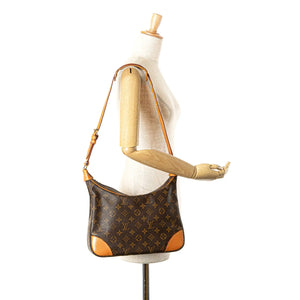 Louis Vuitton Boulogne 30 Monogram Canvas