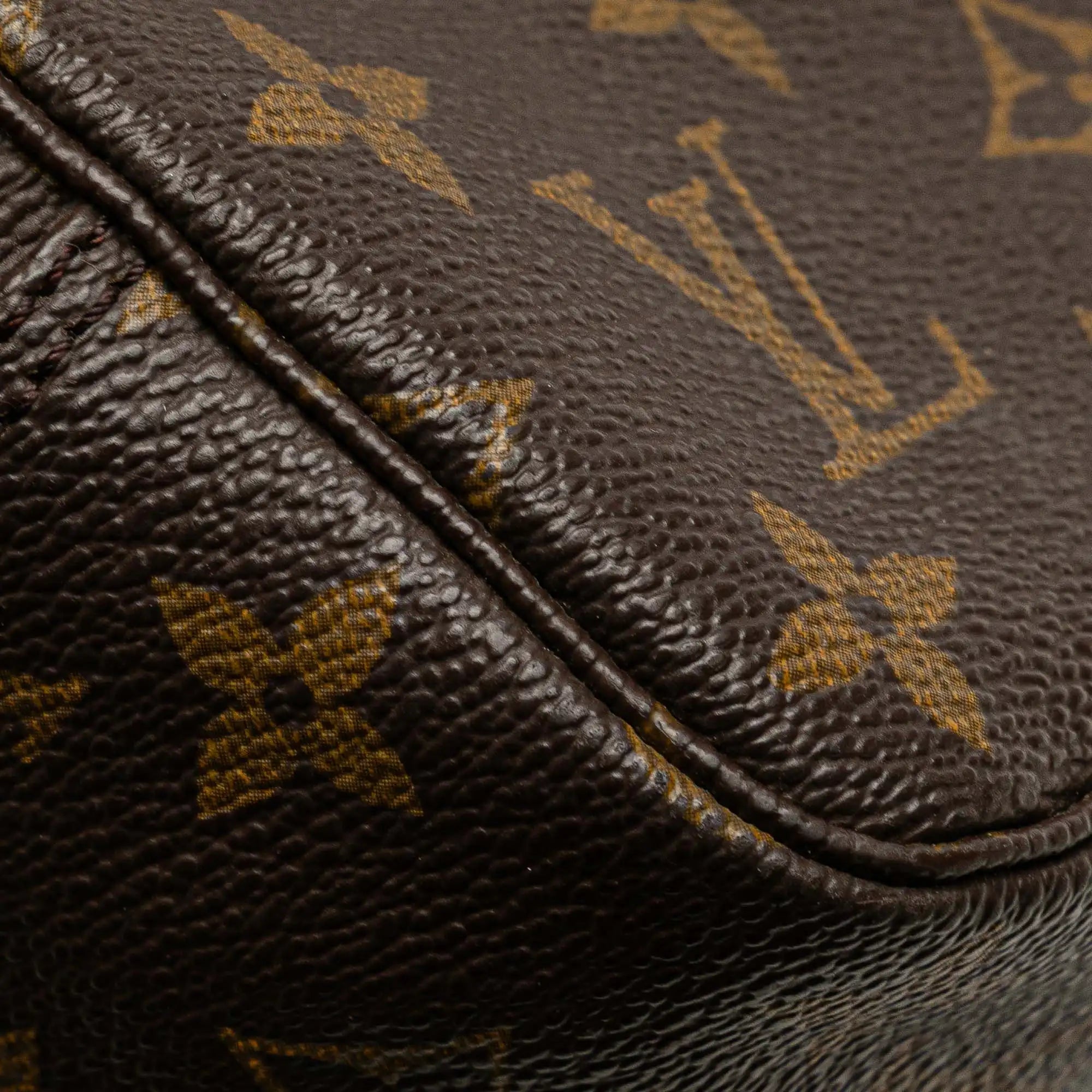 Louis Vuitton Trousse Toilette 23 Monogram Canvas