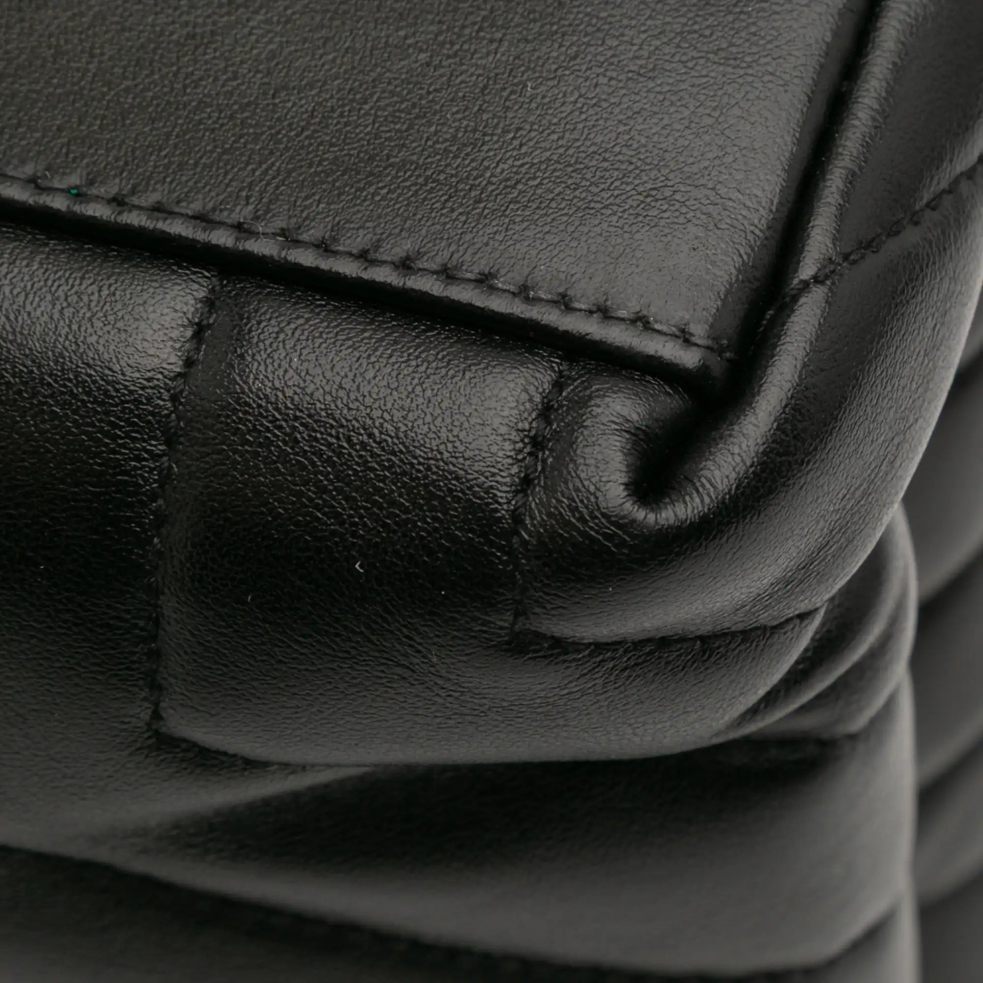 Yves Saint Laurent Loulou Medium Black Quilted Leather Silver