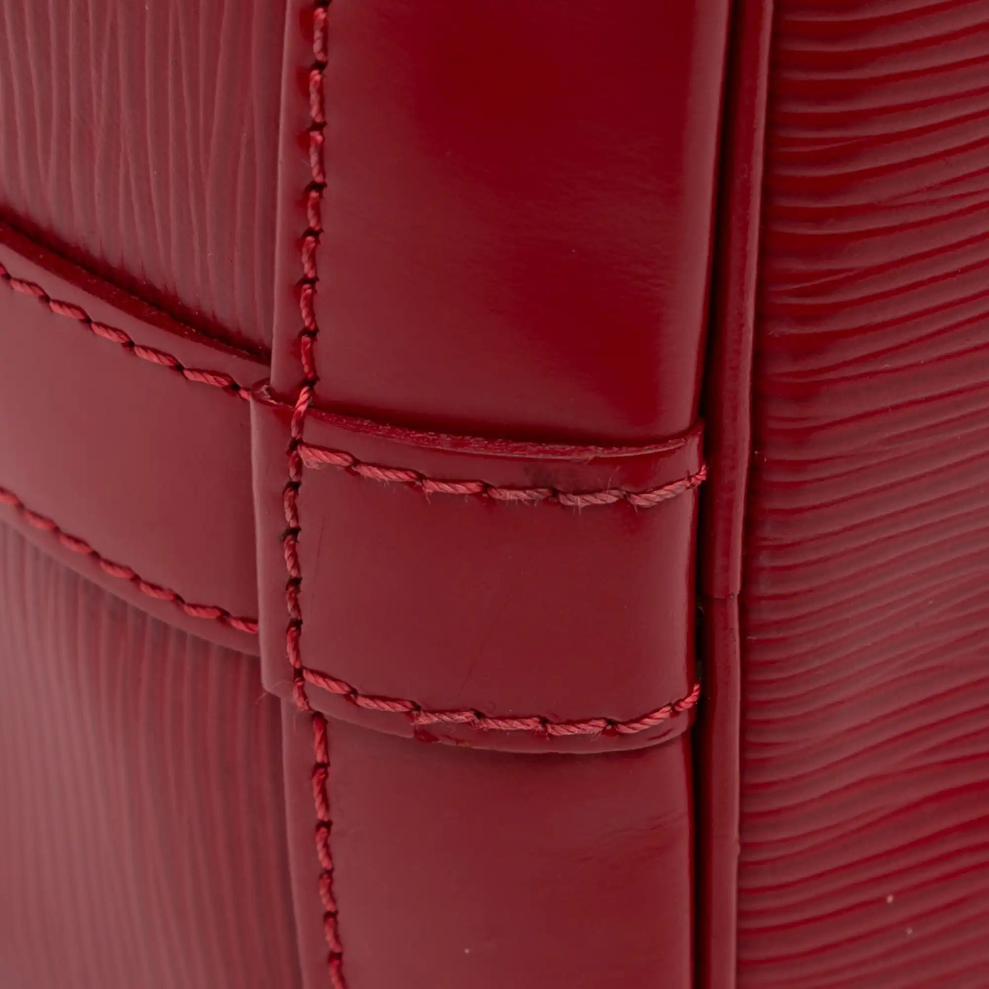 Louis Vuitton Petit Noé Red Epi