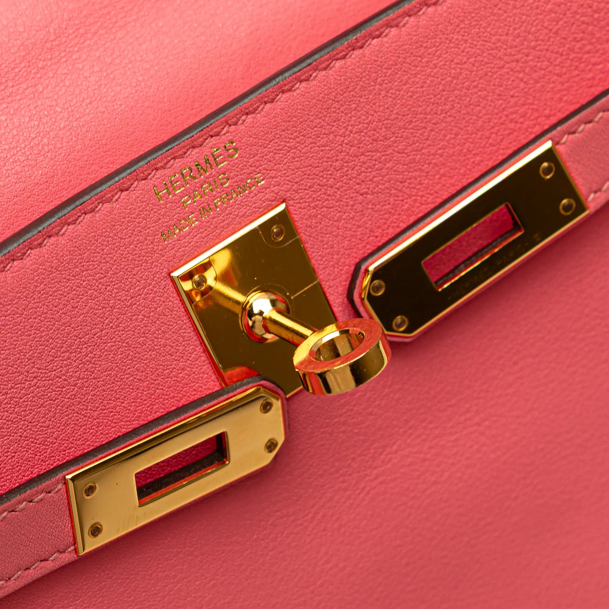 Hermès Kelly Retourne 25 Pink Swift Gold