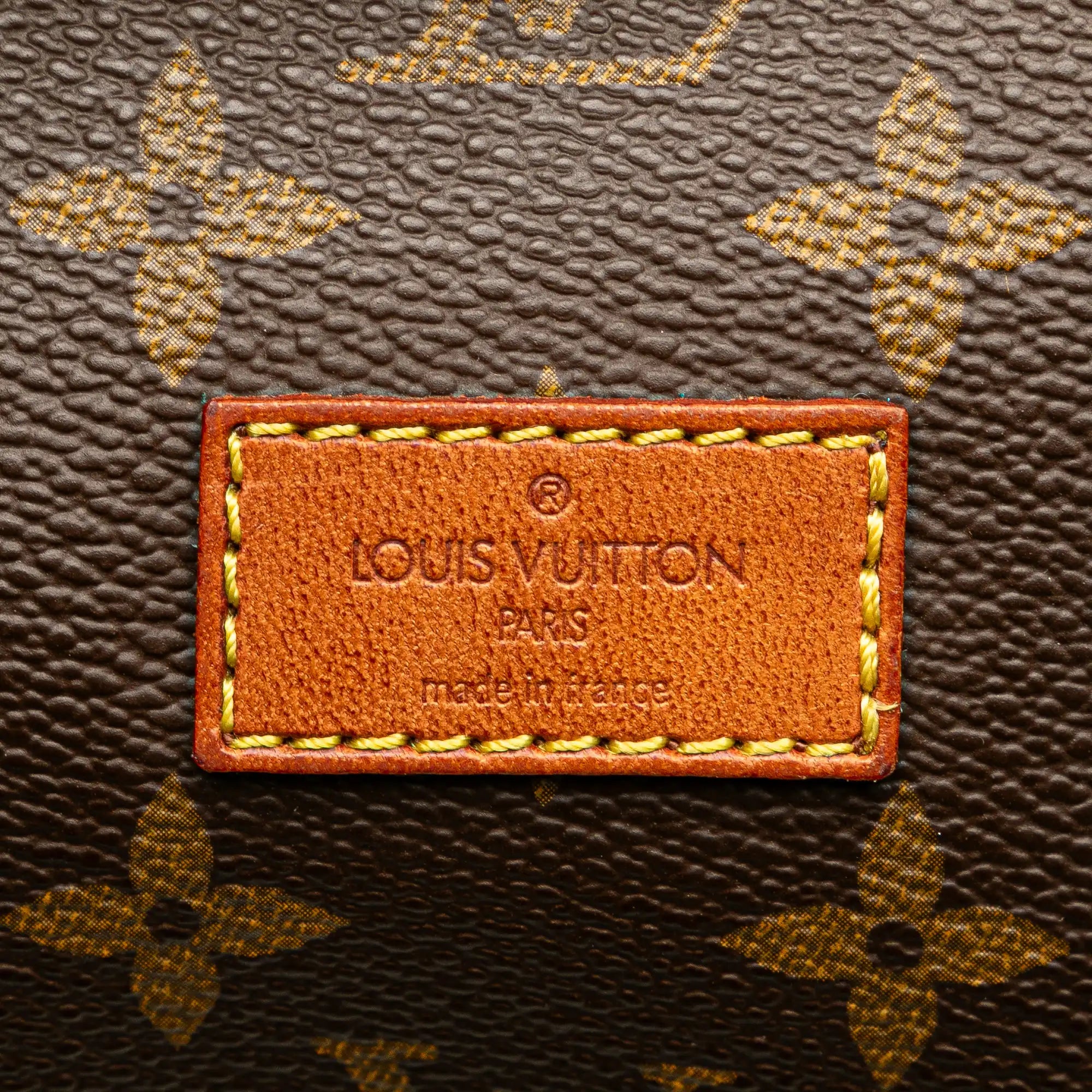 Louis Vuitton Saumur 43 Monogram Canvas