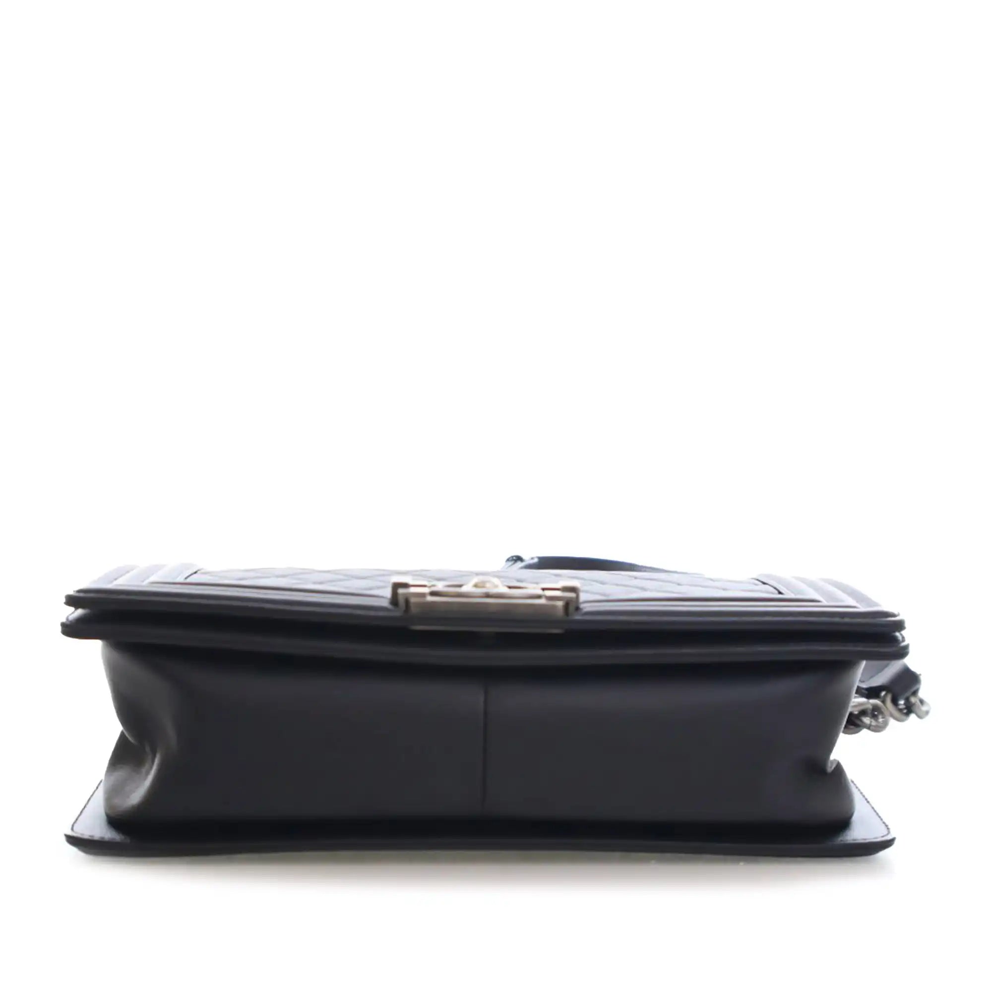 Chanel Boy Bag Old Medium Black Lambskin Ruthenium