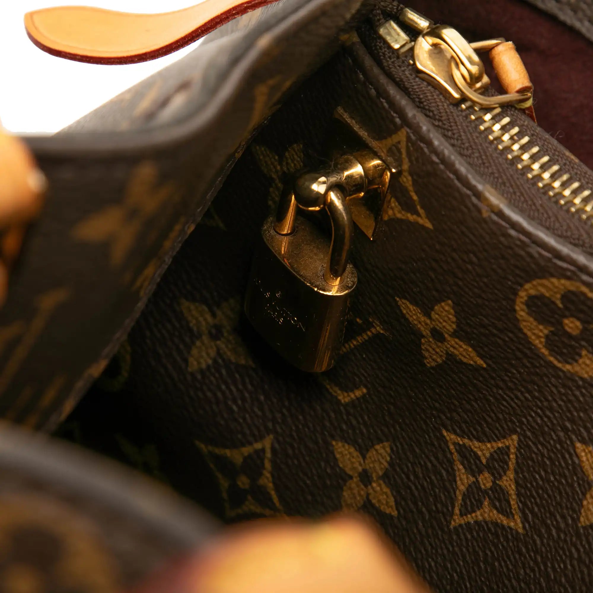 Louis Vuitton Montaigne MM Monogram Canvas