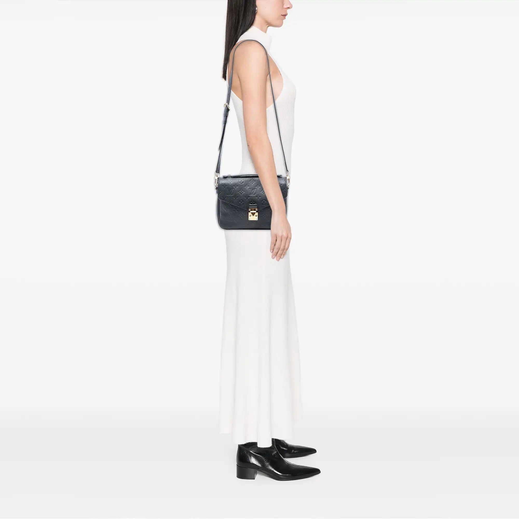 Louis Vuitton Pochette Métis Black Monogram Empreinte