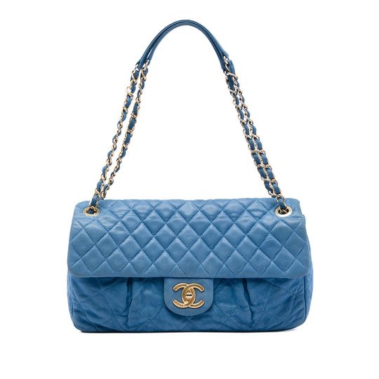 Chanel Quilted Iridescent Calfskin Chic Quilt Flap