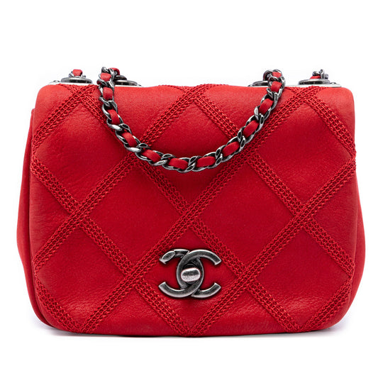 Chanel CC Flap Mini Red Calfskin Iridescent Diamond Stitch