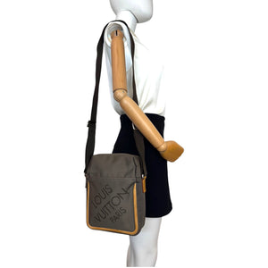 Louis Vuitton Earth Messenger Bag Damier Geant Canvas