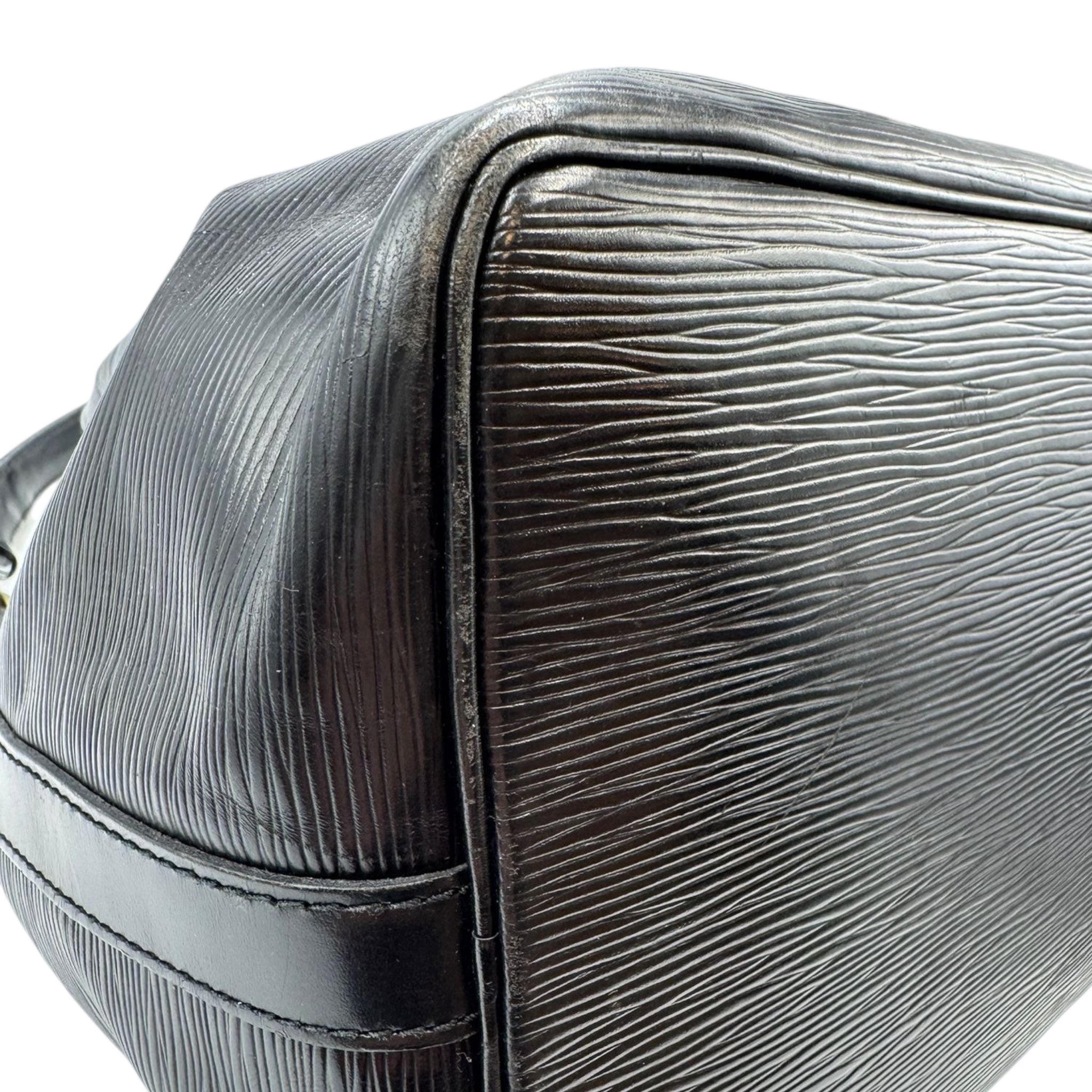 Louis Vuitton Petit Noé Black Epi