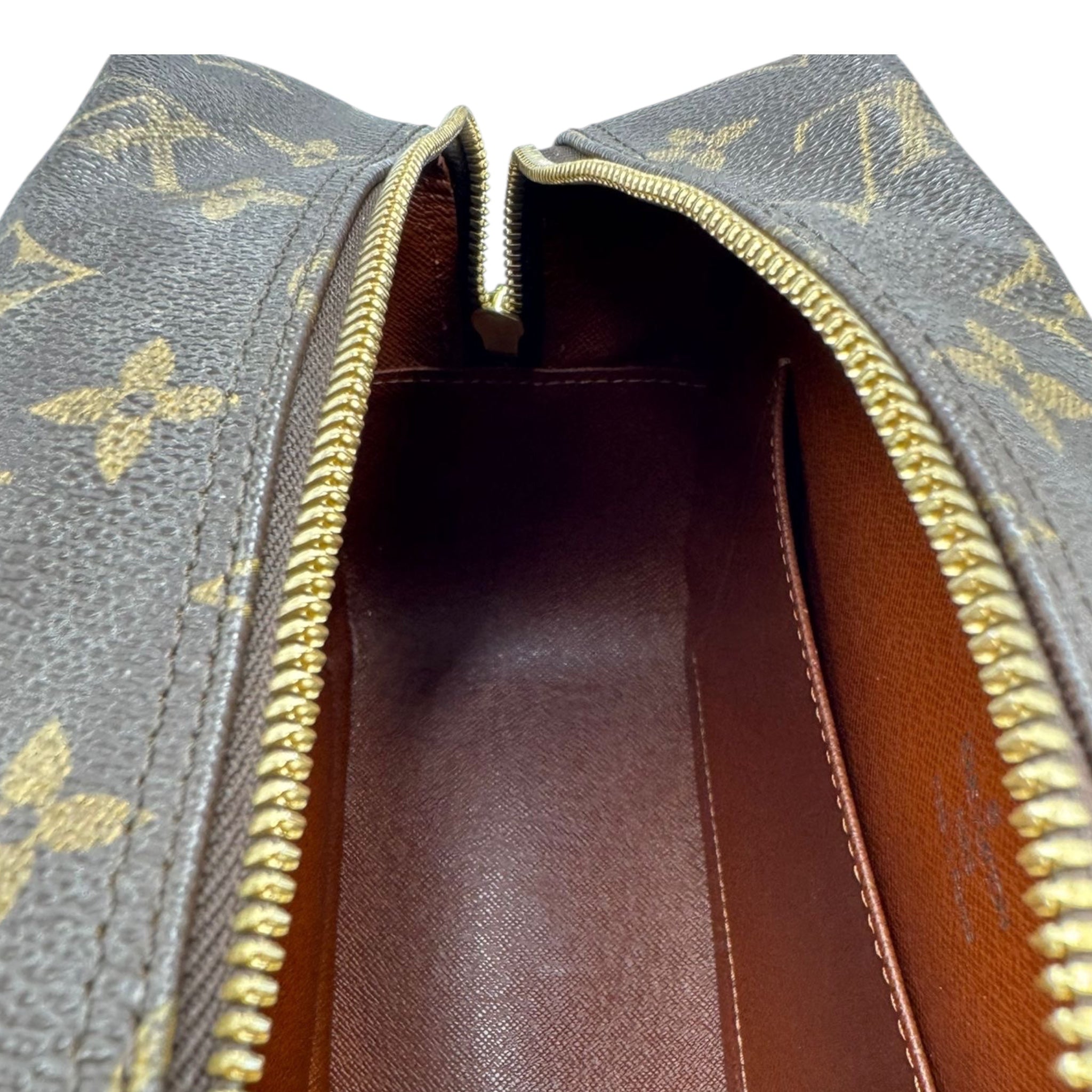 Louis Vuitton Cite MM Monogram Canvas