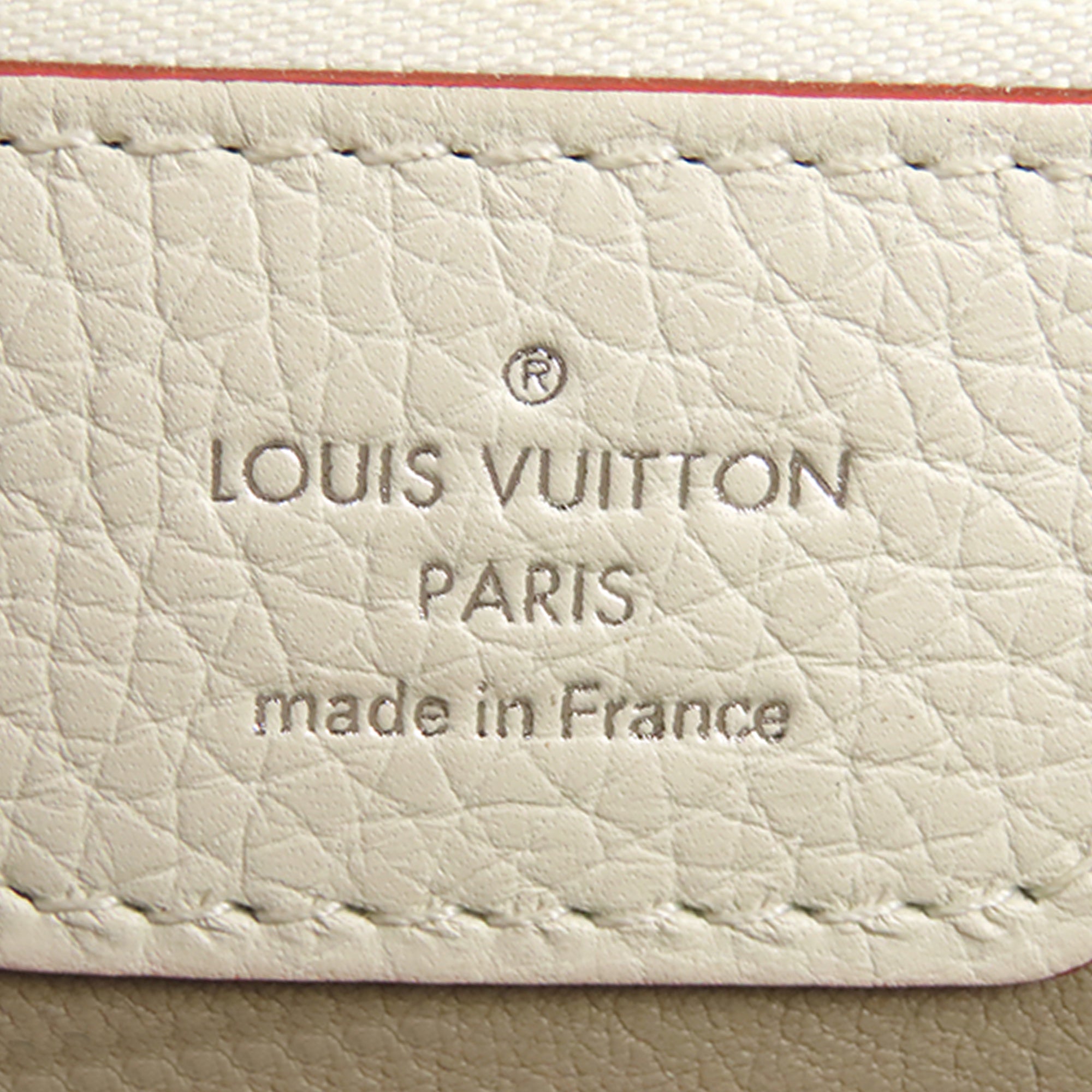 Louis Vuitton Capucines MM White Taurillon