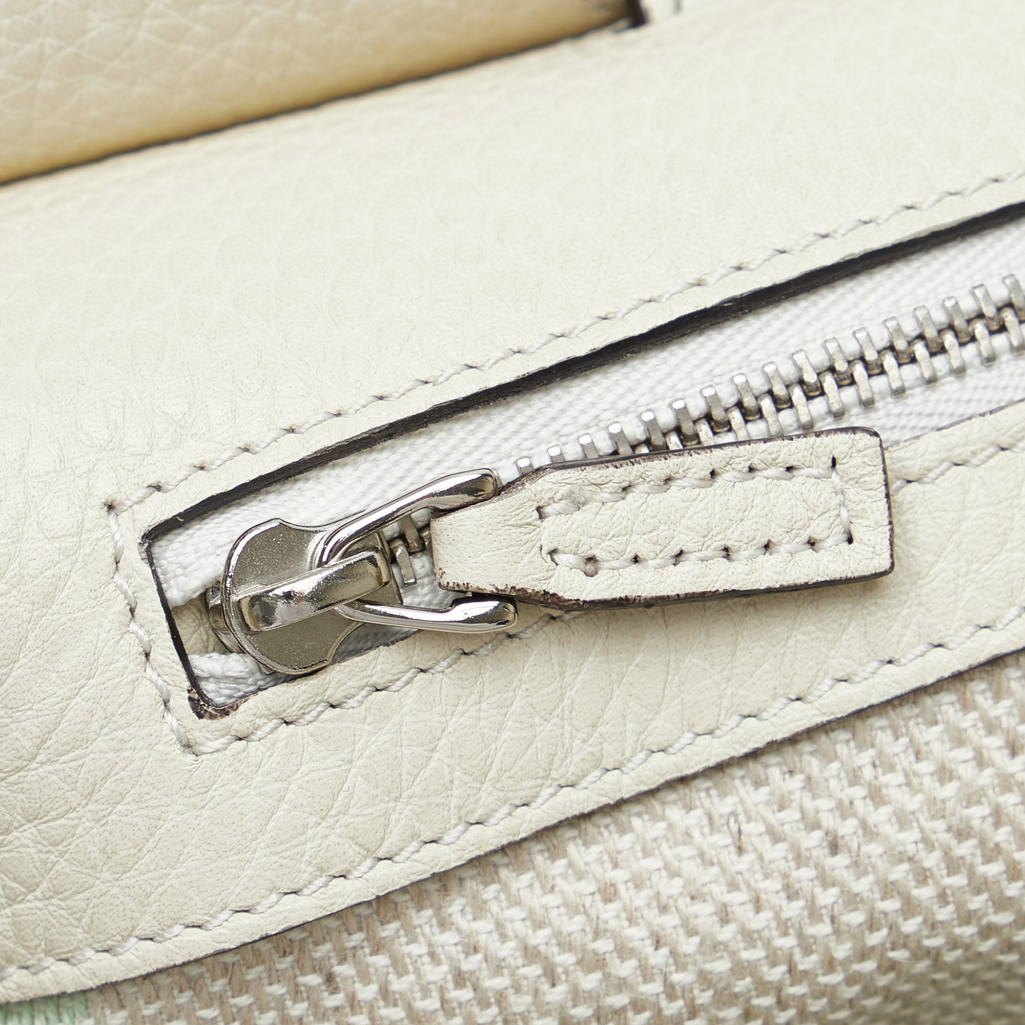 Gucci Bamboo Daily Handbag Medium White