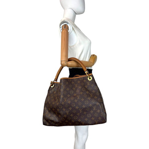 Louis Vuitton Artsy MM Monogram Canvas