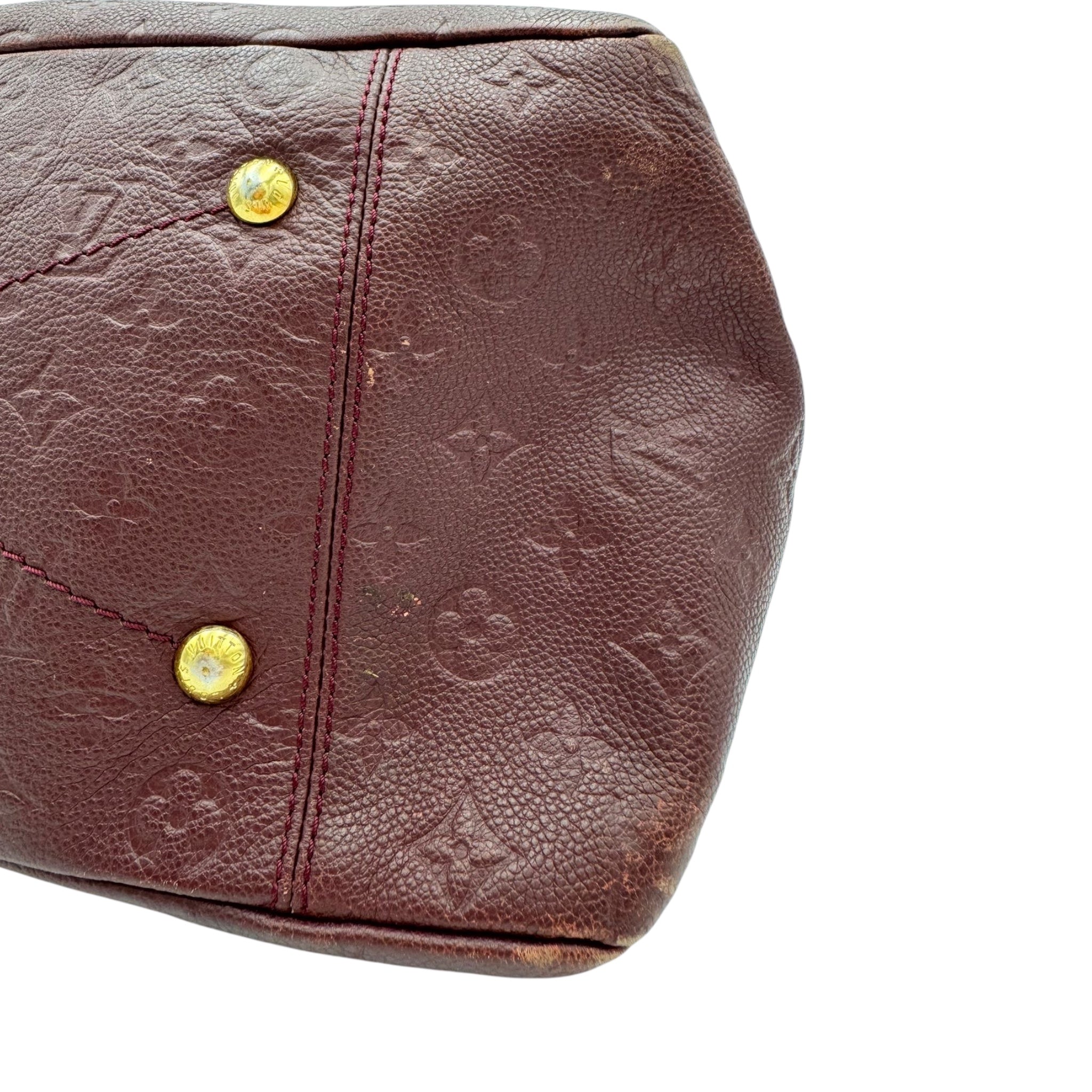 Louis Vuitton Artsy MM Aurore Red Monogram Empreinte