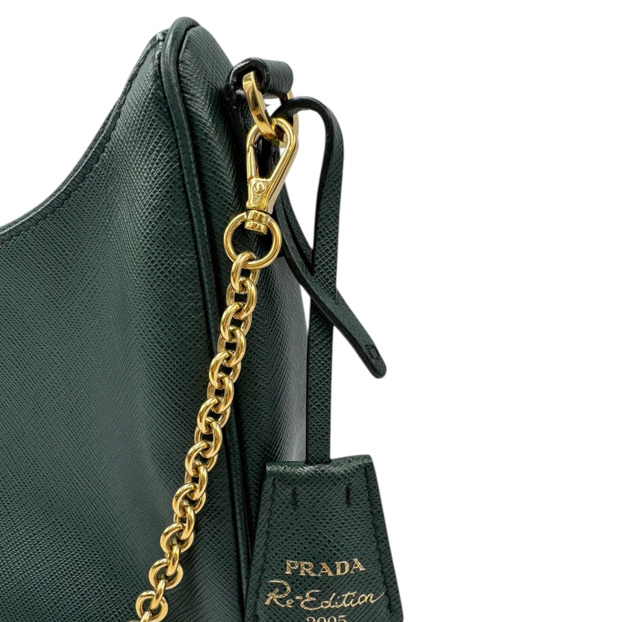 Prada Re-Edition 2005 Beige Saffiano