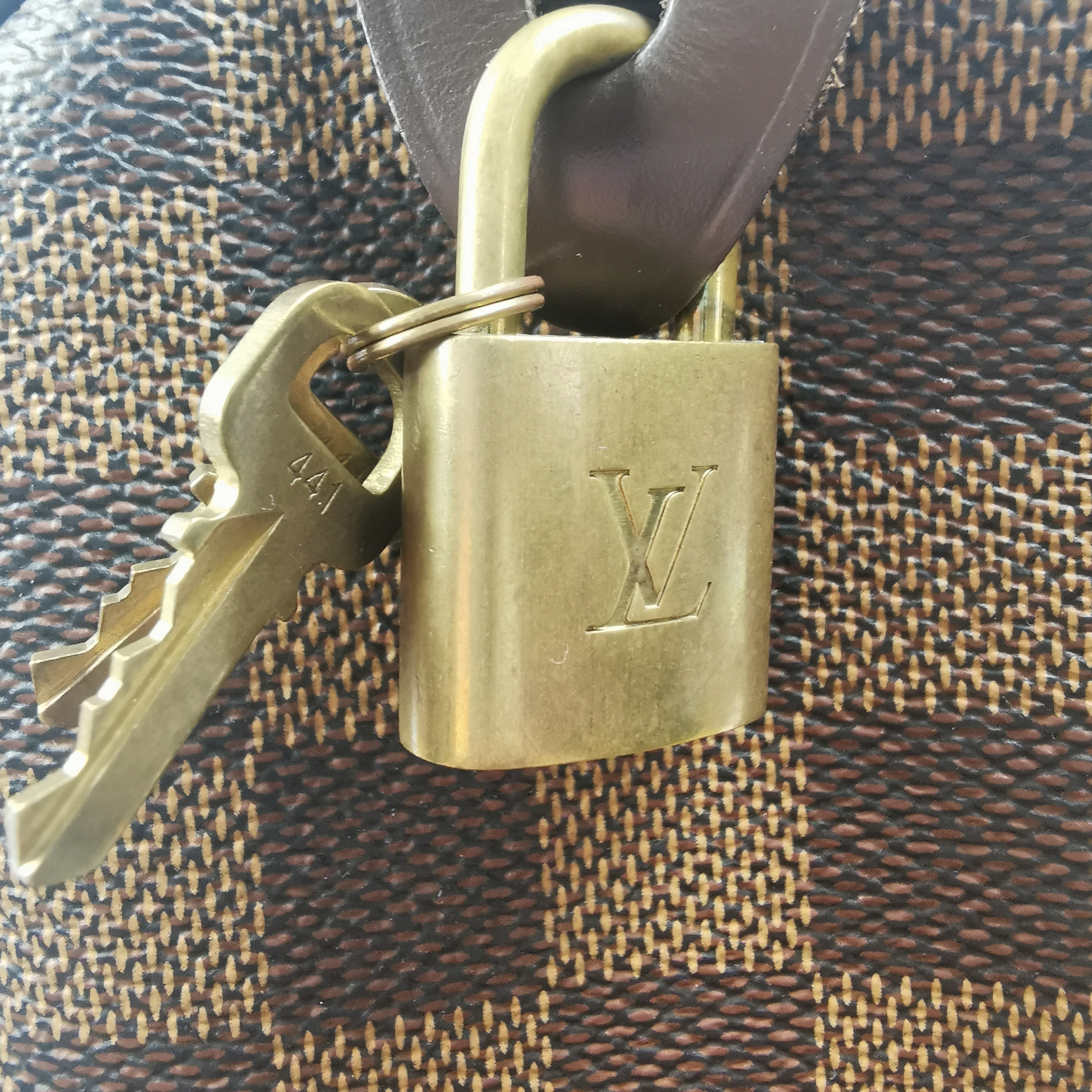 Louis Vuitton Large Damier Ebene Speedy 35 Boston Bag GM3lv34s at