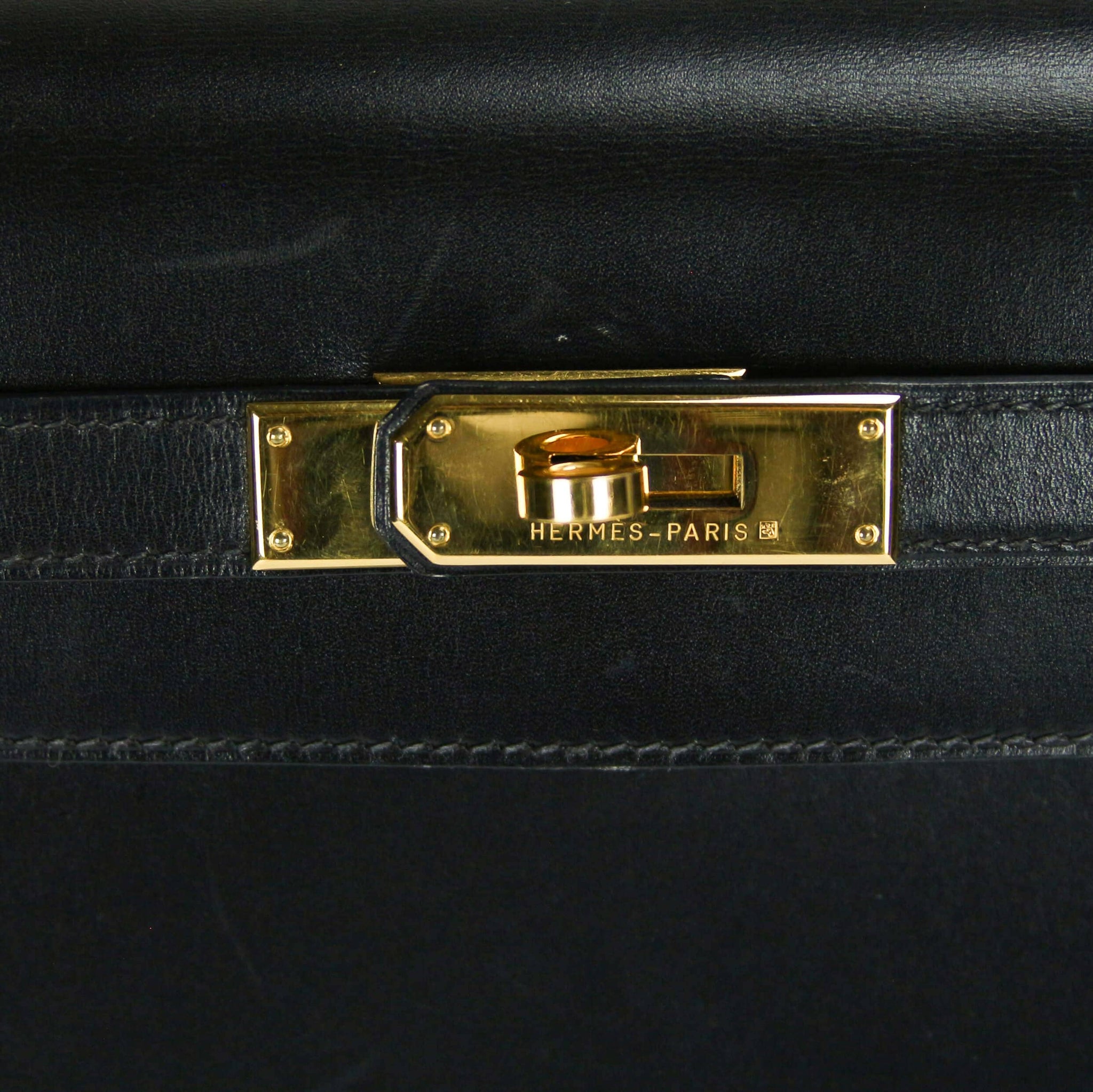 Hermès Kelly 35 Black Boxcalf Gold - Secondhandbags AG