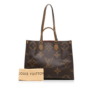Louis Vuitton Monogram Giant Onthego GM Tote Bag