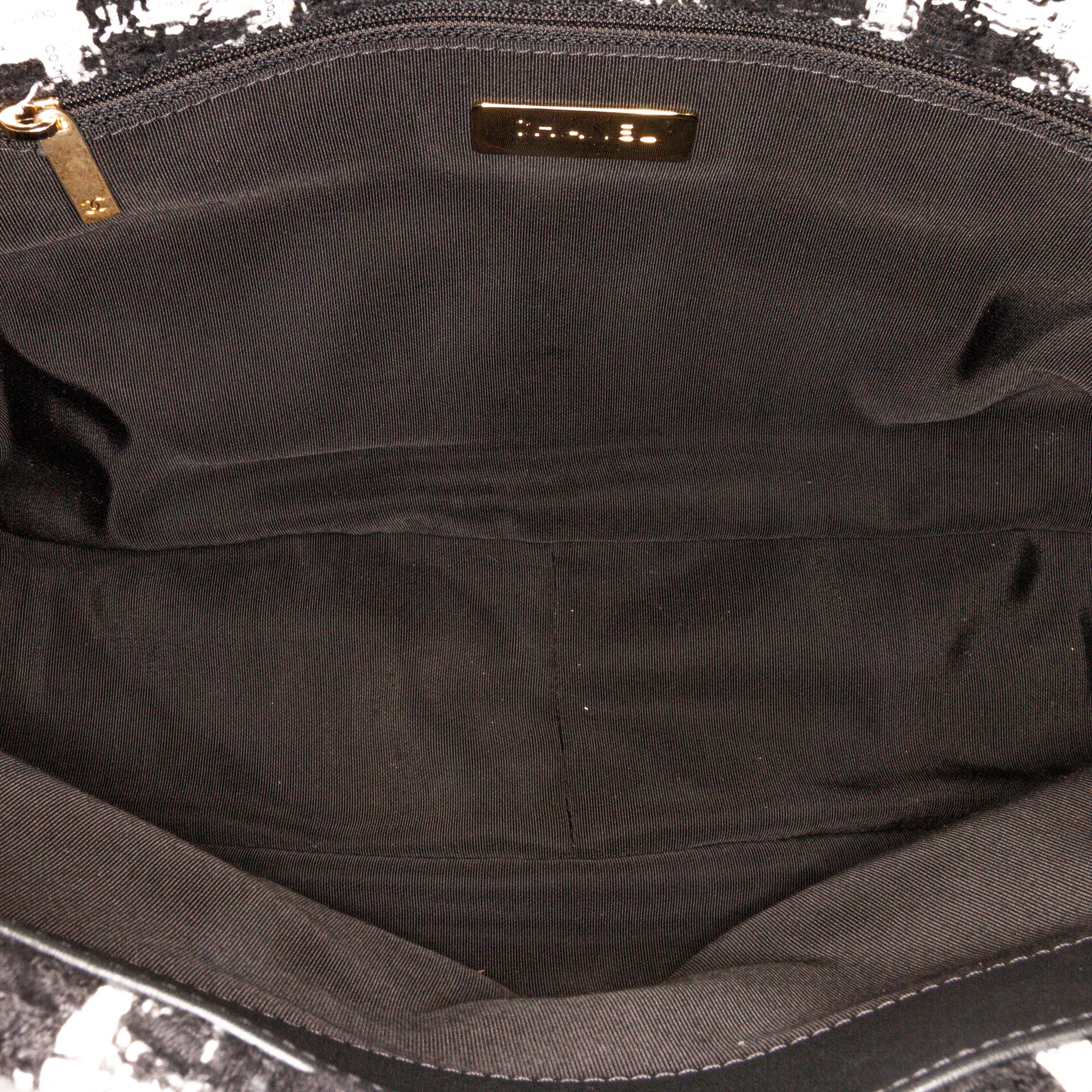Chanel 19 Flap Bag Maxi Black/White Tweed Gold