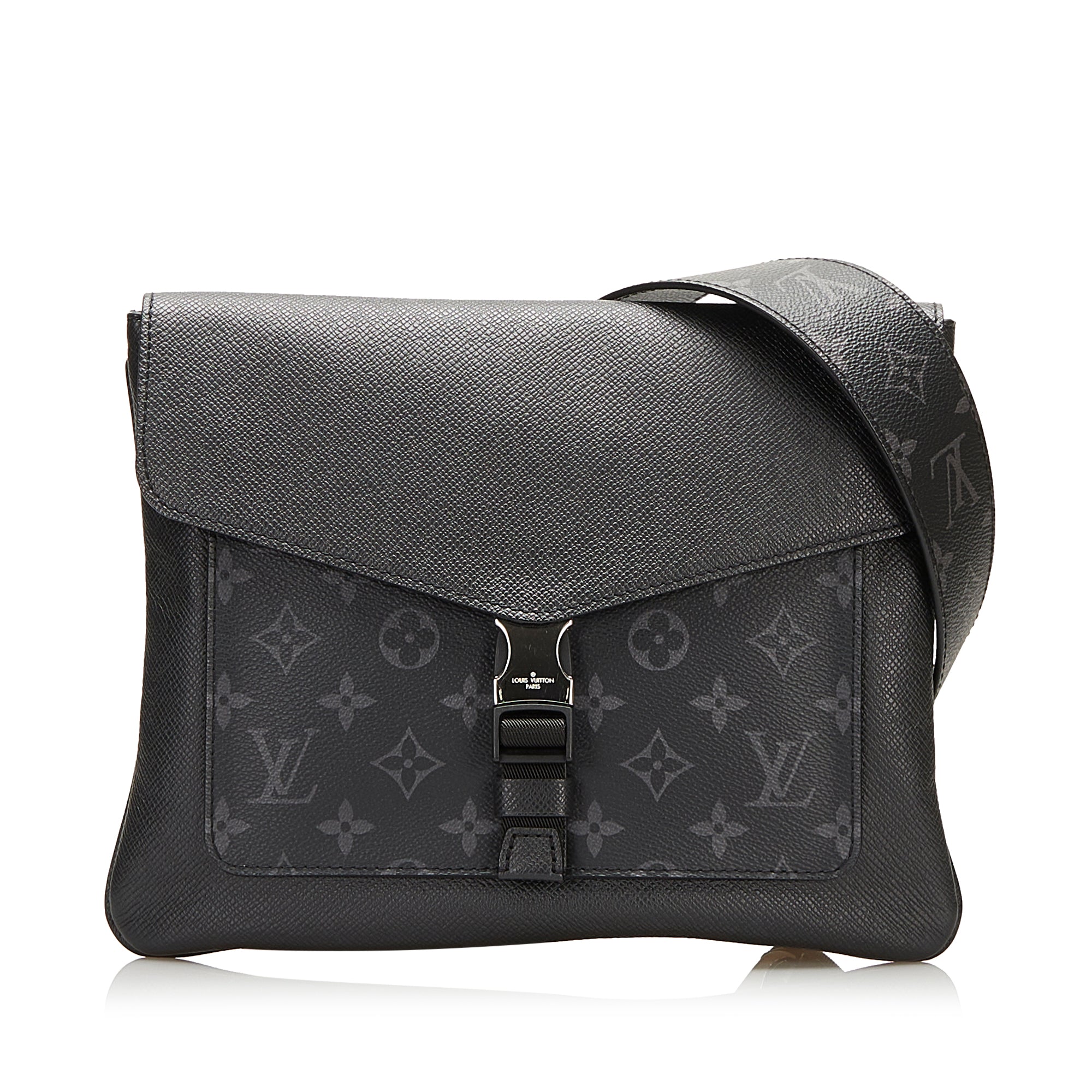 Louis Vuitton Outdoor Flap Messenger in Black for Men