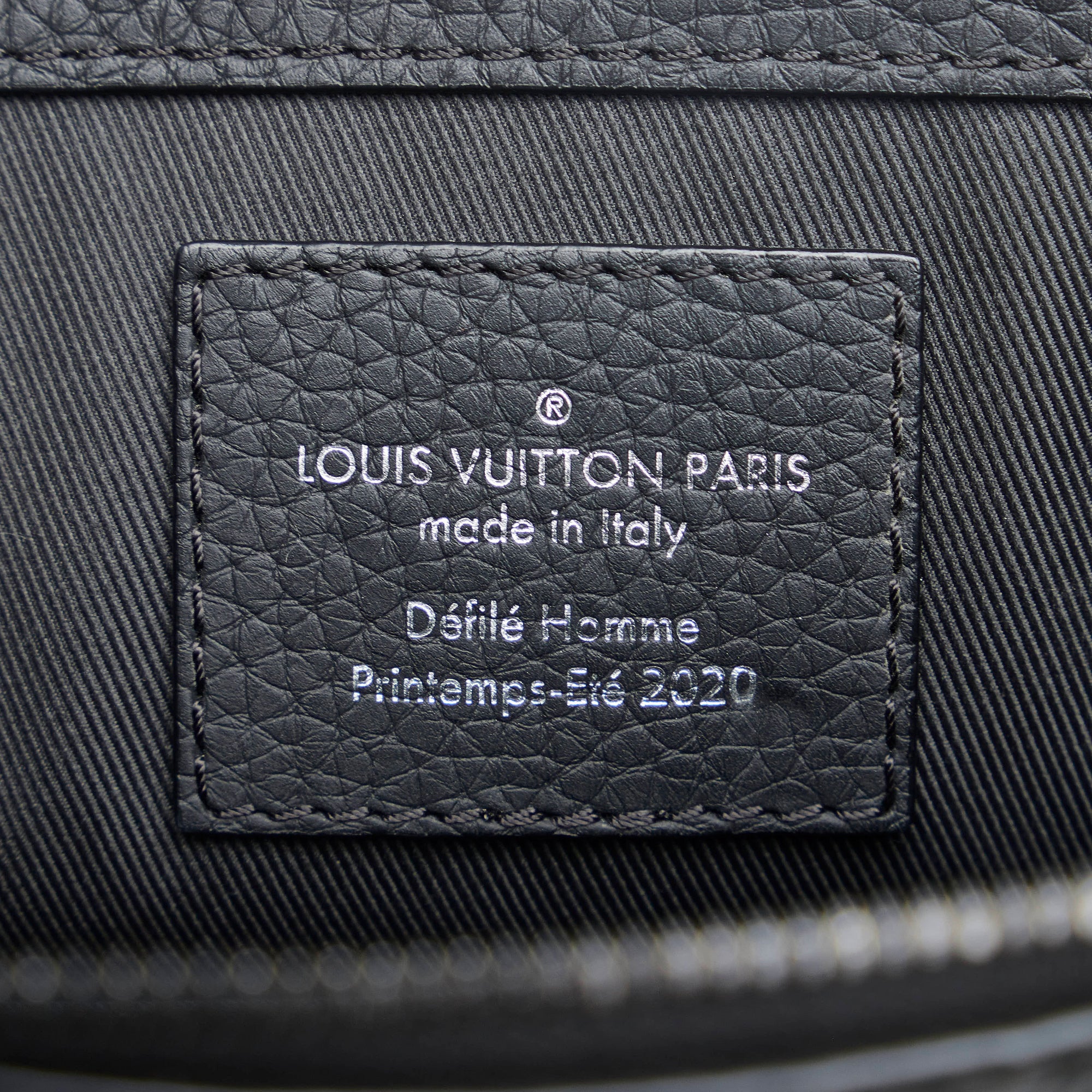 Louis Vuitton Sac Plat 24H Black Taurillon