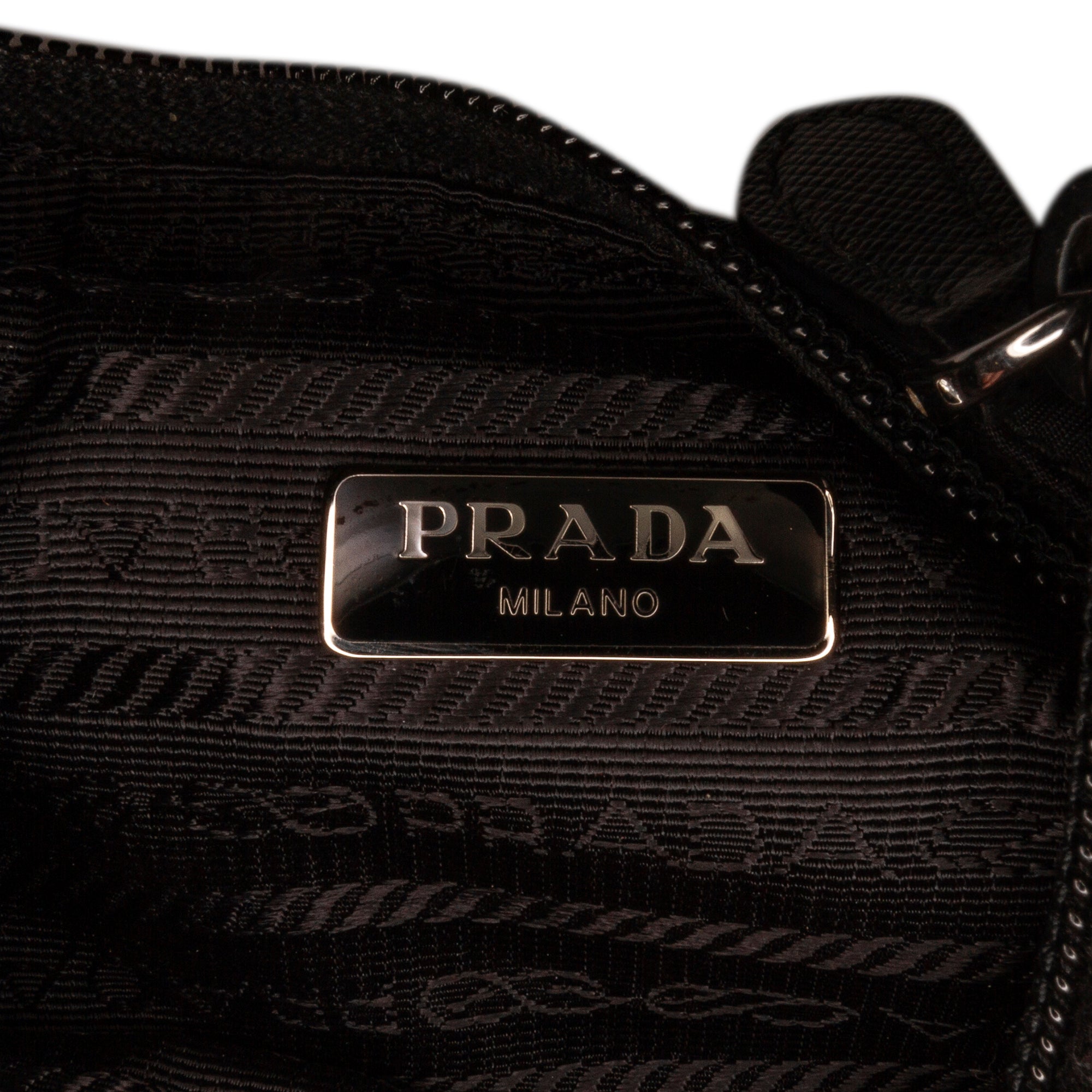 Prada 2000 Re-Edition Nylon Mini Bag 🖤 Online and in-store now