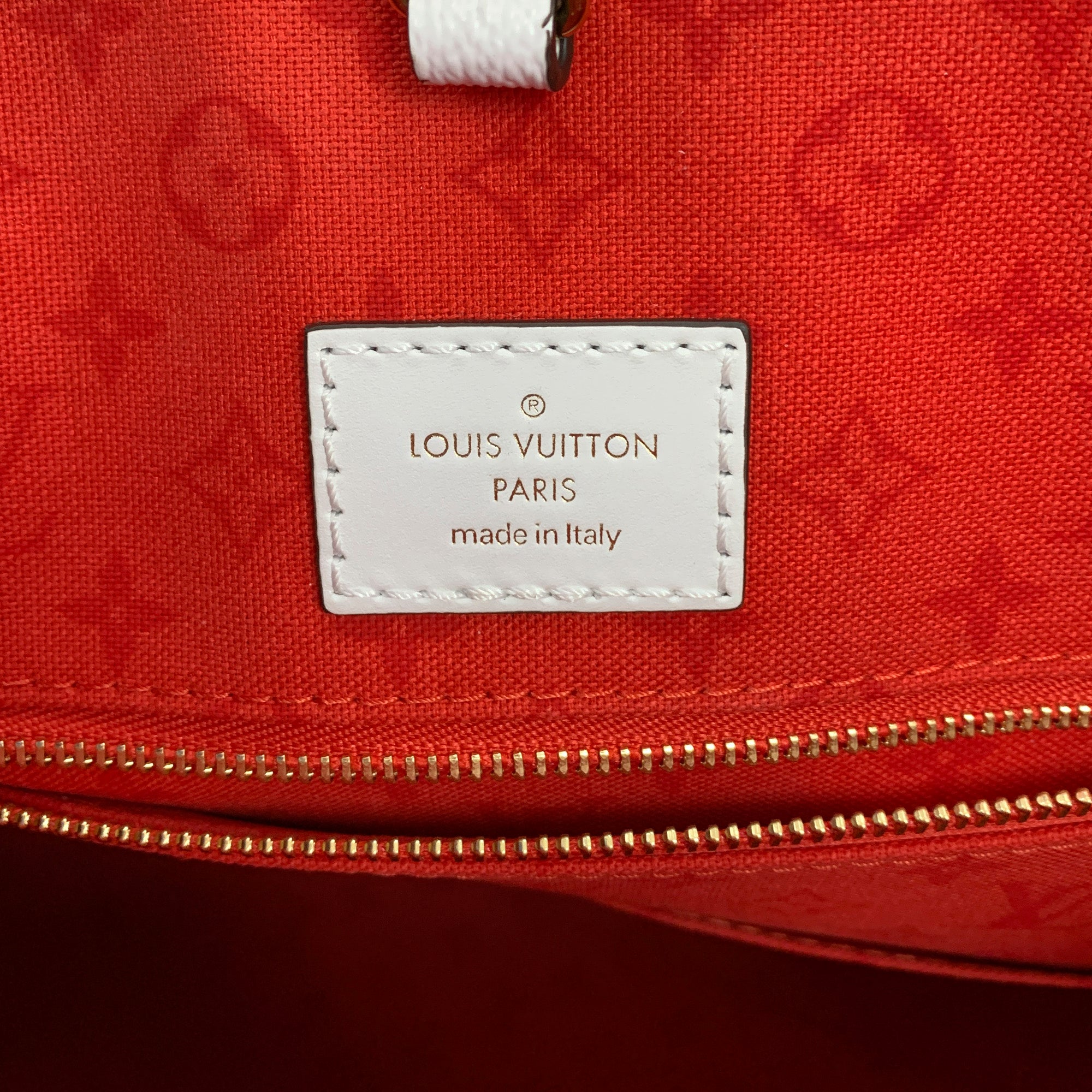 Louis Vuitton Cream/Red Monogram Canvas Crafty Onthego GM Bag