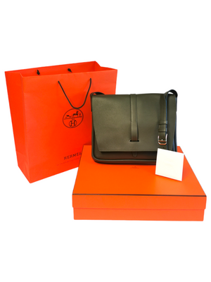 Hermès Steve Light Messenger Bag Vert Maquis Togo