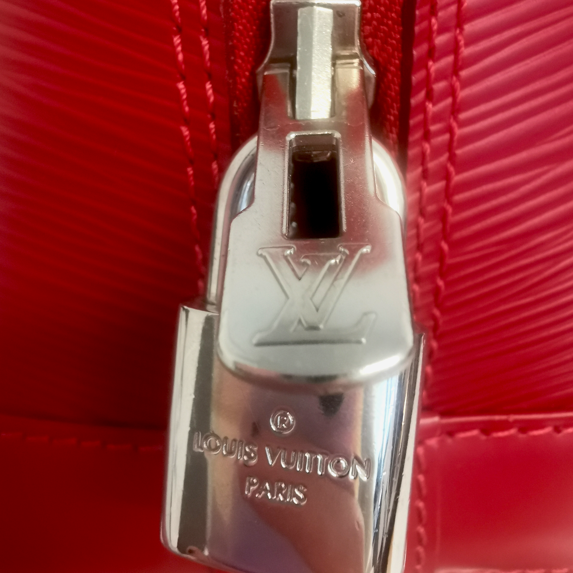 Louis Vuitton Vintage - Epi Speedy 25 Bag - Red - Leather and Epi