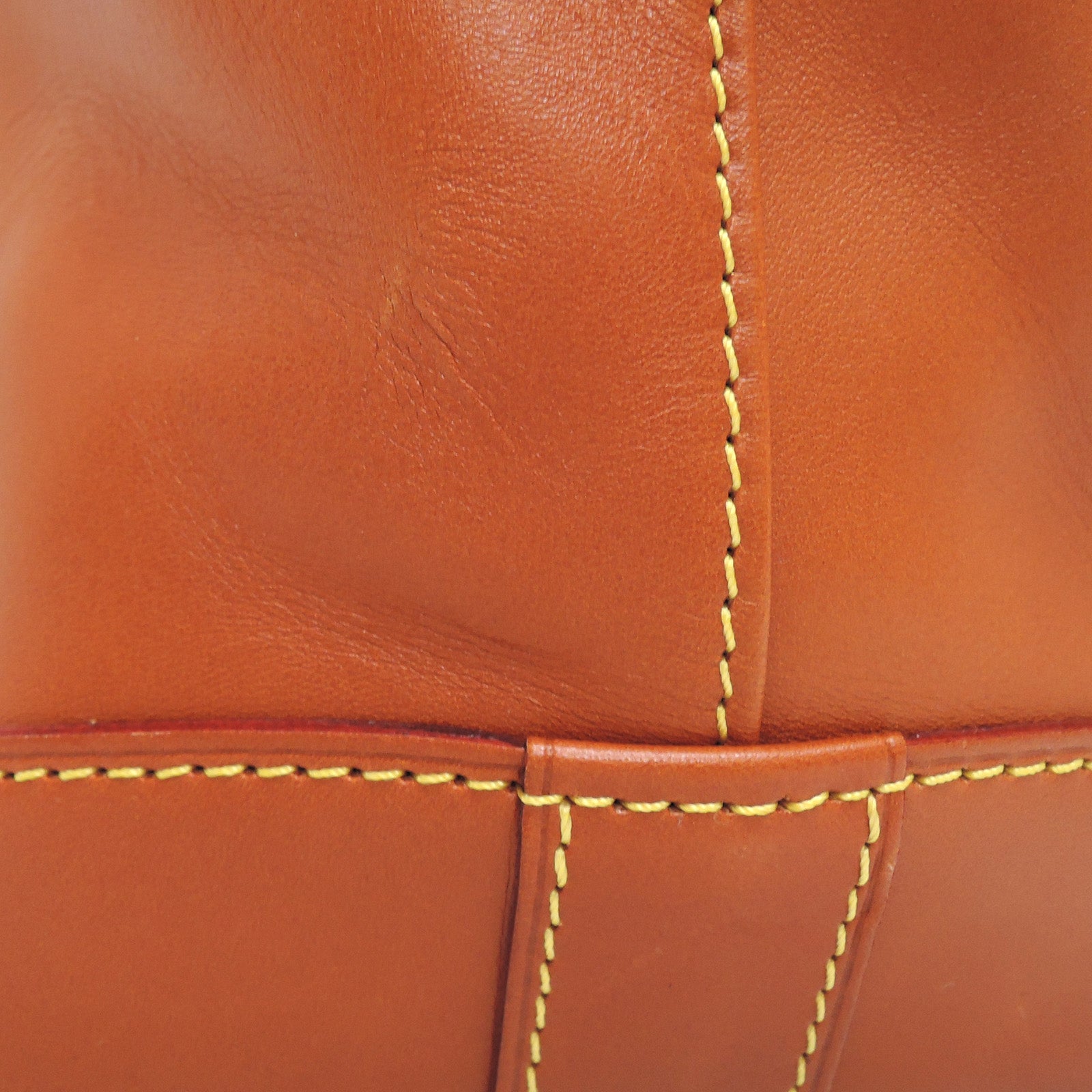 Lockit vertical leather handbag Louis Vuitton Purple in Leather - 30500129